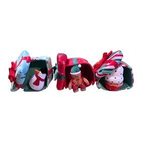 Plush Christmas Gift Wrap 2-in-1 Toy for Dogs